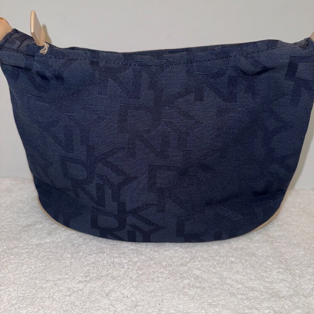 DKNY Signature Small Purse bag NAVY logo canvas leather Trim clutch